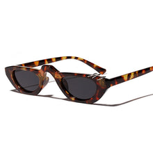 Load image into Gallery viewer, Small Vintage Sunglasses